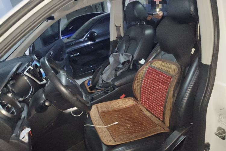 Used Venucia T70 2016 1.6L Manual Ruixing Edition Left Front Seat