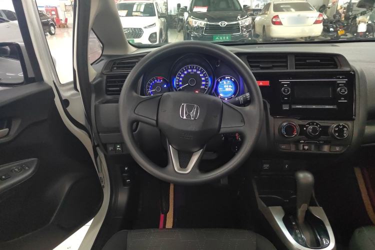 Used Honda Fit 2016 1.5L LXS CVT Comfort Sunroof Version
