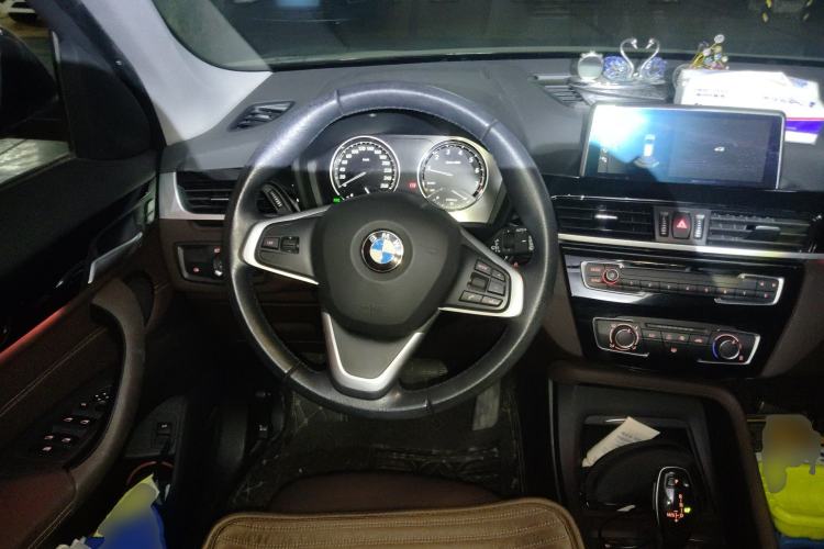 Used BMW X1 2020 sDrive20Li Fashion Model Steering Wheel