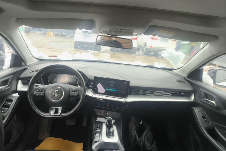 Used MG 5 2022 300TGI DCT Chao Yue Luxury Edition
