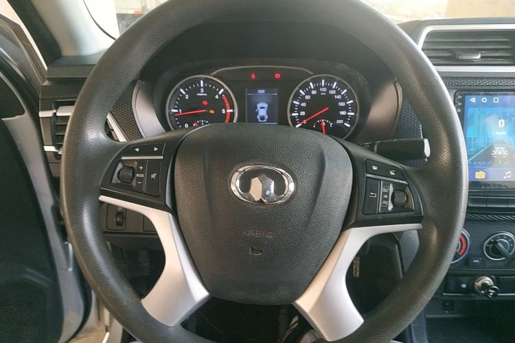 Used Great Wall Wingle 5 2021 2.0T Diesel Two-Wheel Drive Ultra-Value Big Double-Cab China VI GW4D20M Steering Wheel