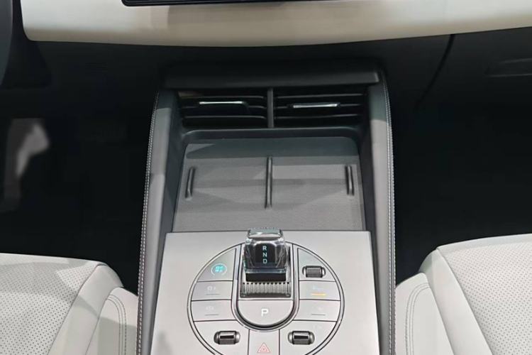 Used BYD Seal 06 New Energy 2024 DM-i 120KM Prestige Model
