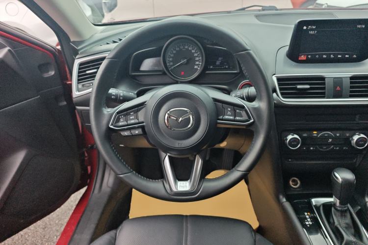 Used Mazda 3 Axela 2017 Sedan 2.0L Automatic Prestige Model China V Standard Steering Wheel