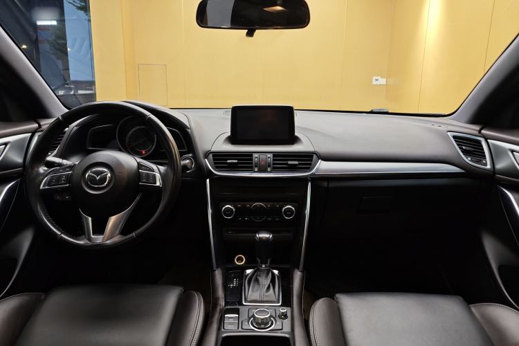 Used Mazda CX-4 2016 2.5L Automatic 4x4 Sky Blue Passion Edition
