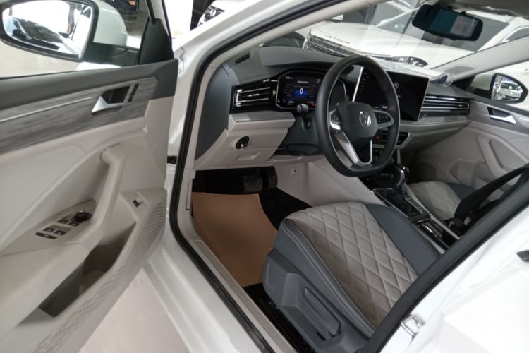 Used Volkswagen Sagitar 2023 300TSI DSG Excellence Edition Driver Seat