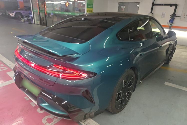 Used Xiaomi Auto SU7 Ultra 2025 Ultra Model Rear Right 45 Deg