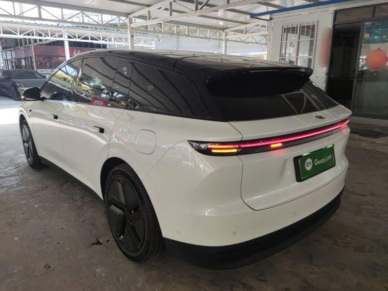 Used Li Auto i6 2025 Model Two-Wheel-Drive Standard Type — 4