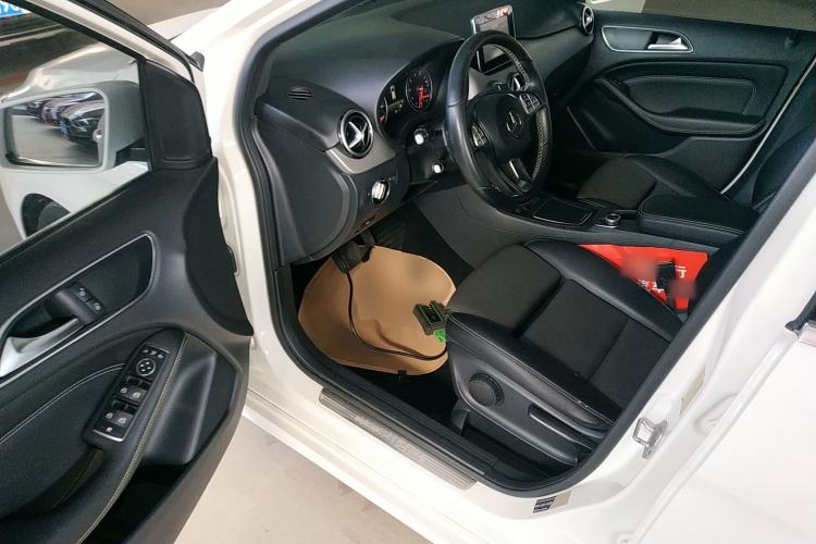 Used Mercedes-Benz B-Class 2015 B 200 Sport Edition
