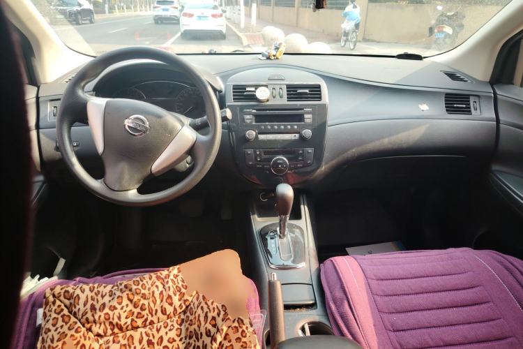 Used Nissan Tiida 2013 1.6L CVT Cool Cafe Edition