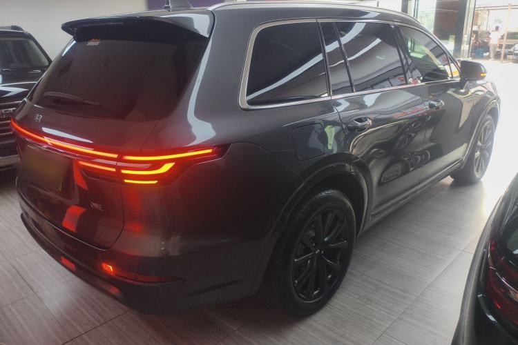 Used Li Auto ONE 2020 Extended-Range 6-Seater Version Rear Right 45 Deg