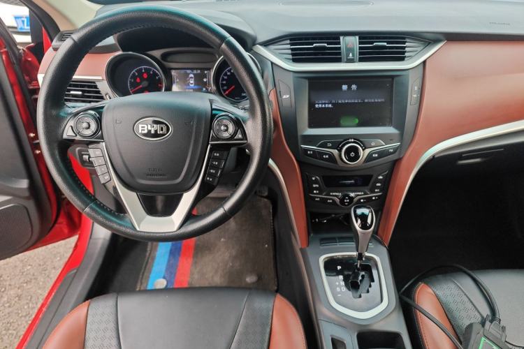 Used BYD G5 2014 1.5TID Automatic Flagship Model