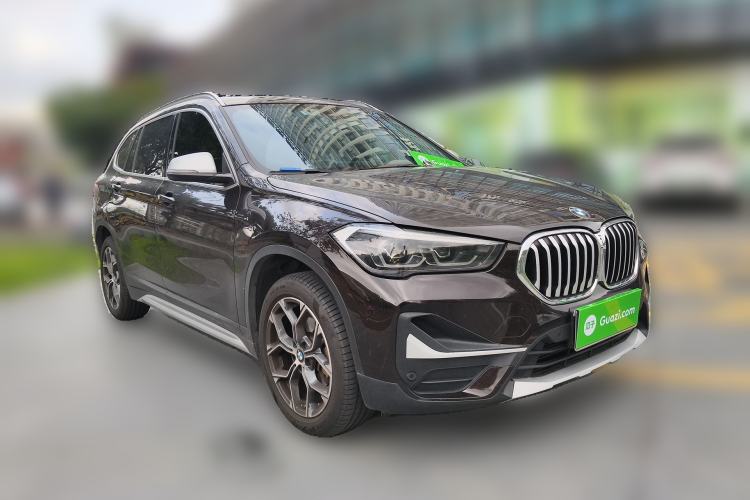 Used BMW X1 2021 sDrive20Li Premium Edition Front Right 45 Deg