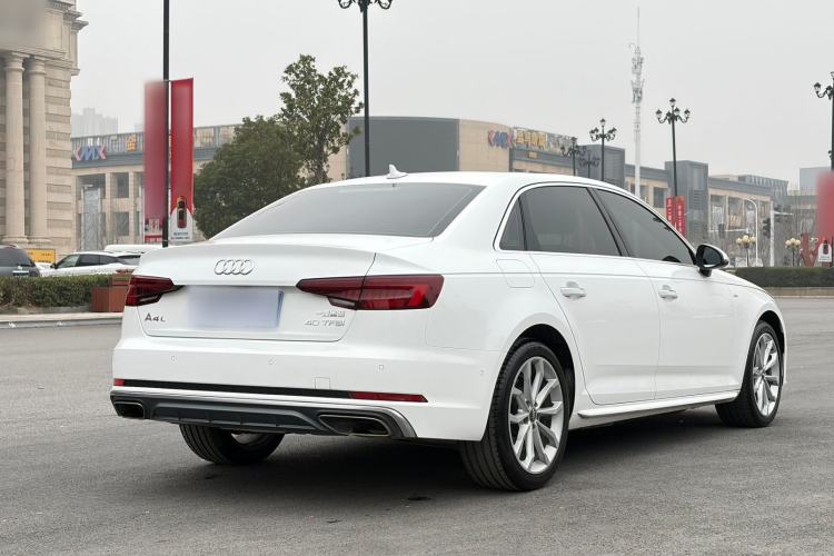 Used Audi A4L 2019 40 TFSI Fashion Edition China VI Emission Standard
