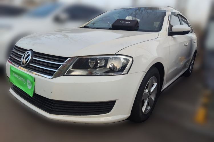 Used Volkswagen Gran Lavida 2013 1.6L Automatic Fashion Model