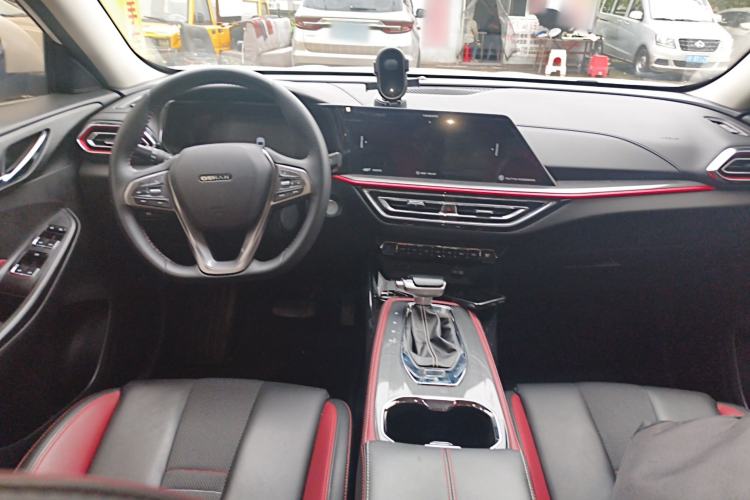 Used CHANGAN OSHAN X5 2021 1.5T DCT Prestige Edition Center Console