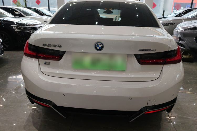 Used BMW i3 2023 eDrive 40 L Midnight Edition
