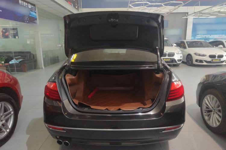 Used BMW 5 Series 2014 525Li Luxury Design Package