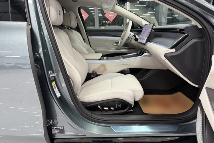 Used BYD Han L 2025 EV Four-Wheel Drive LiDAR Flagship Model