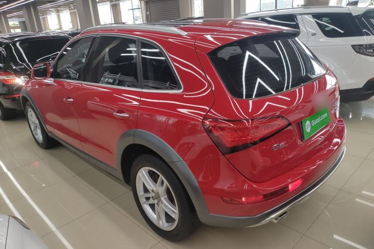 Used Audi Q5 2017 Plus 40 TFSI Technology Model
