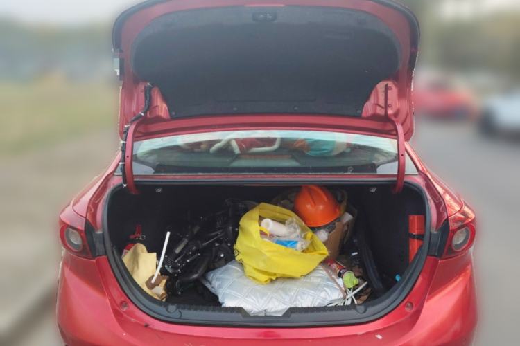 Used Mazda Mazda 3 Axela 2014 Sedan 1.5L Automatic Luxury Model
