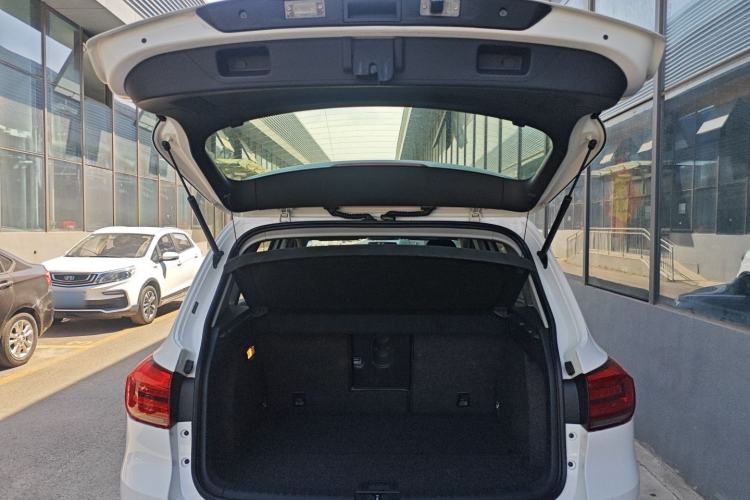 Used Volkswagen Tiguan 2016 300TSI Automatic Two-Wheel Drive Trend Edition
