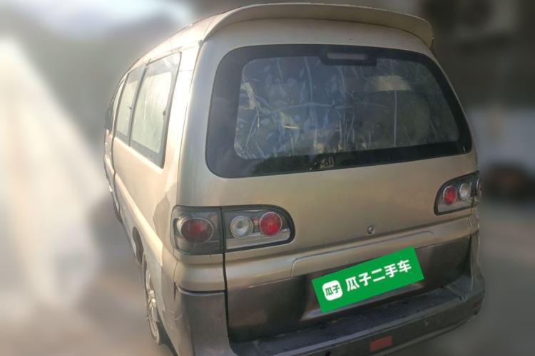 Used FORTHING Lingzhi 2015 M5 Q7 2.0L 7-seat Long-Wheelbase Comfort Model
