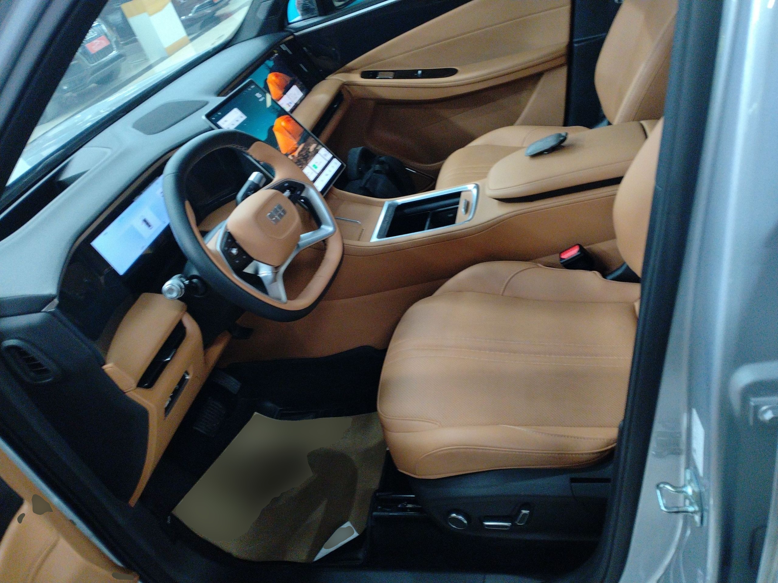 المقاعد الأمامية داخل السيارة