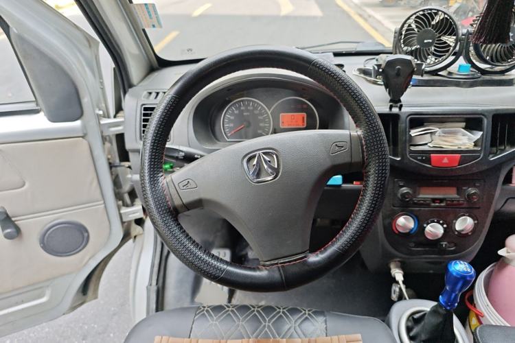 Used BAIC Weiwang 306 2011 1.3L base model 7 seats
