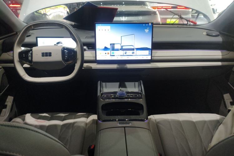 Used Geely Galaxy Galaxy 8 2025 130km EM-i Deluxe Edition