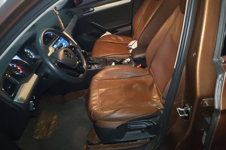 Used Volkswagen Lamando 2017 230TSI DSG Fashion Edition