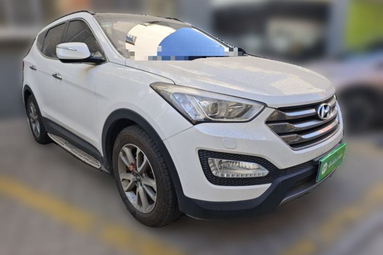 Used Hyundai Santa Fe 2013 Revised Version 2.4L Automatic All-Wheel Drive Luxury Trim
