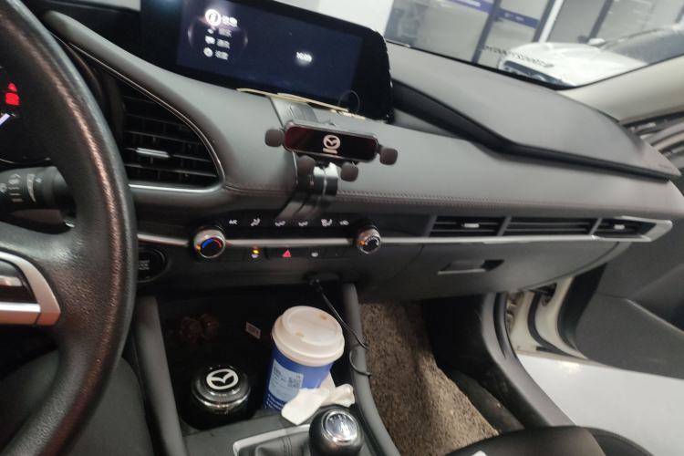 Used Mazda Mazda 3 Axela 2023 1.5L Manual ZhiMei Edition
