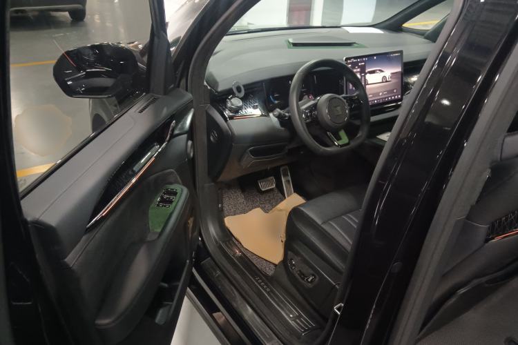 Used Zeekr 009 2022 WE Edition