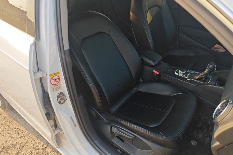 Used Audi A3 2020 Restyled Sportback 35 TFSI Entry-Level China VI Emission Standard Right Front Seat