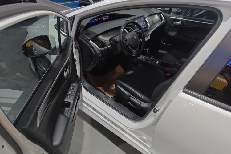 Used Honda Jade 2017 1.8L automatic Comfort version 5 seats