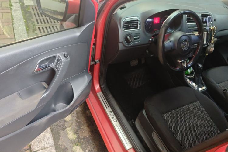 Used Volkswagen Polo 2011 1.4L Automatic ZhiShang Version Driver Seat