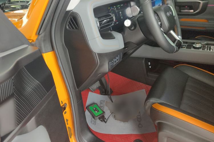 Used BAIC Off-Road BJ40 2024 2.0T All-New Urban Hunter Edition Chivalrous Style Driver Seat