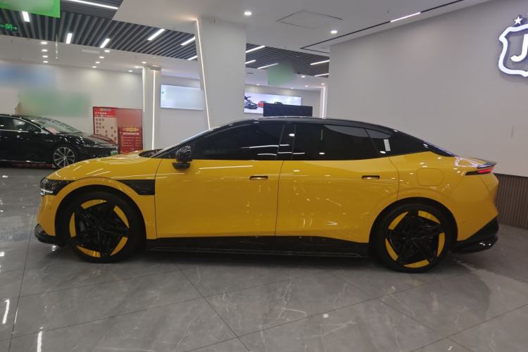 Used Zeekr 007 2024 Four-Wheel-Drive Performance Version 100 kWh
