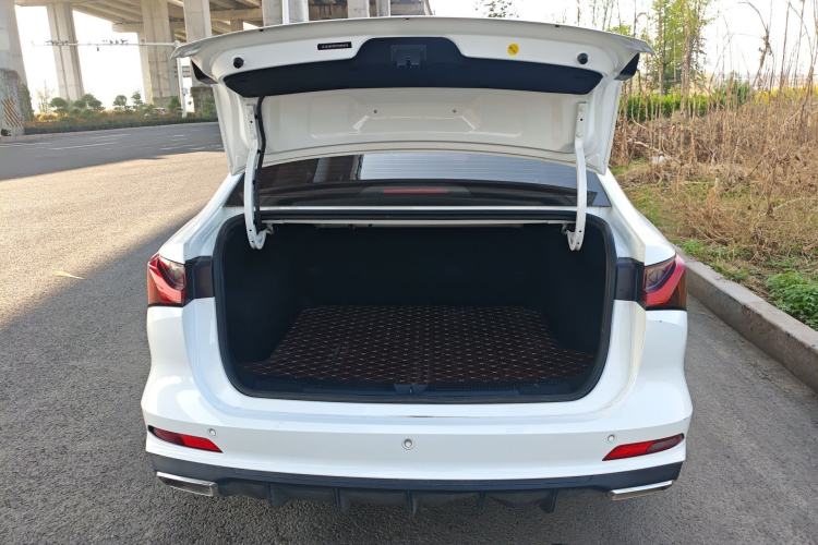 Used Roewe i5 2023 1.5L CVT Flagship Edition