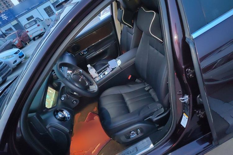 Used Jaguar XJ 2016 XJL 2.0T Two-Wheel-Drive Elegant Business Edition
