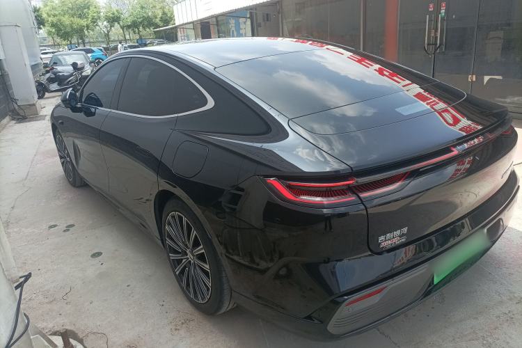 Used Geely Galaxy 8 2025 130km EM-P Starship Edition Rear Left 45 Deg