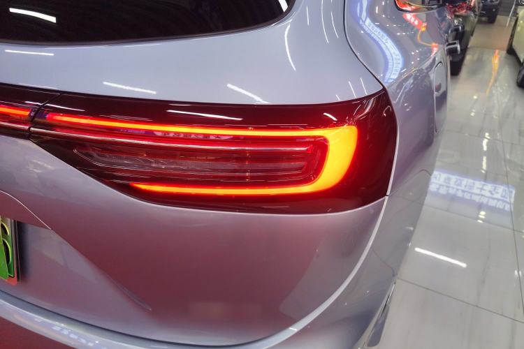 Used Hima AITO M7 2024 1.5T Four-Wheel Drive Plus Version 5 Seats Right Rear Taillight