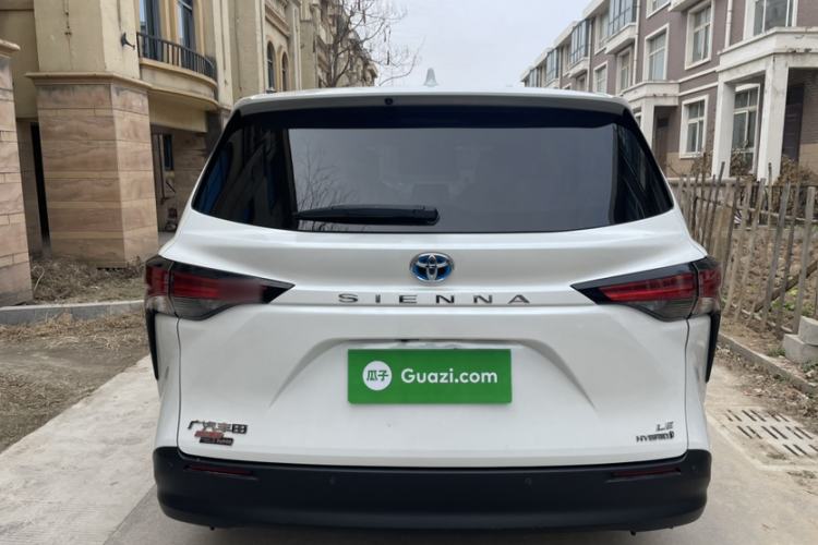 Used Toyota Sienna 2023 2.5L Hybrid Comfort Edition