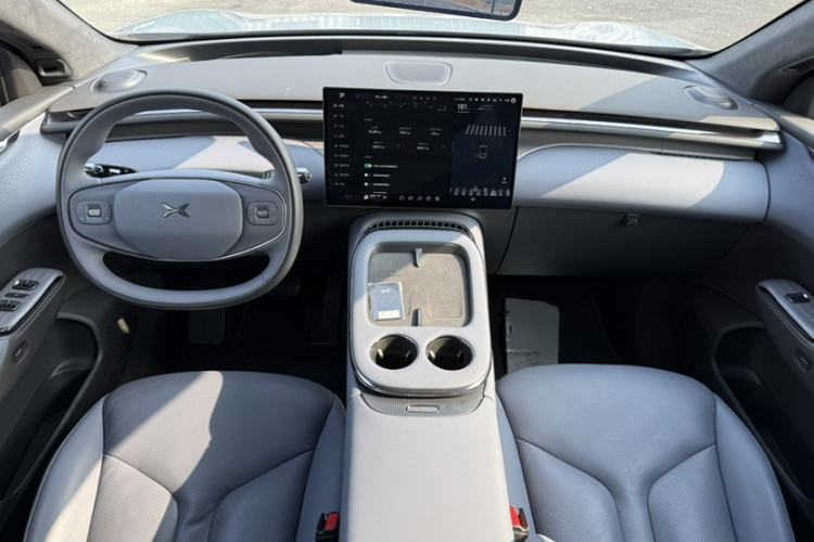 Used XPeng G7 2025 Model—702 Ultra Long Range Interior 13