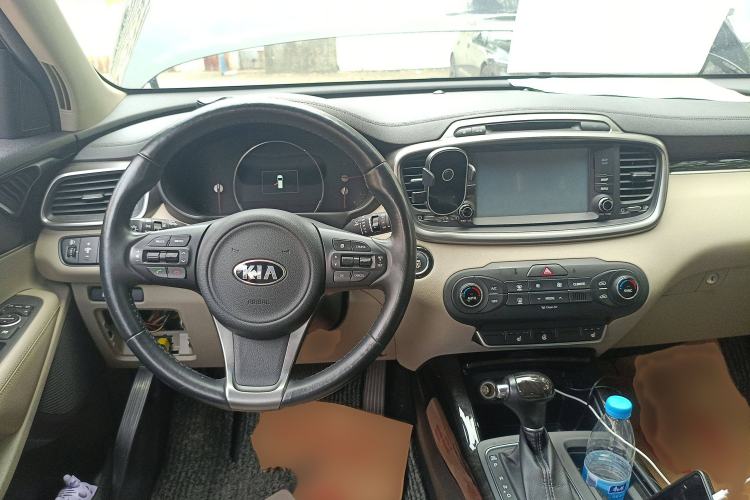 Used Kia Sorento 2015 Sorento L 2.4L Gasoline 4WD Elite Edition 5 Seats China IV Standard