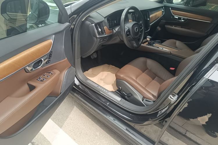 Used Volvo S90 2019 T5 Zhiyi Edition
