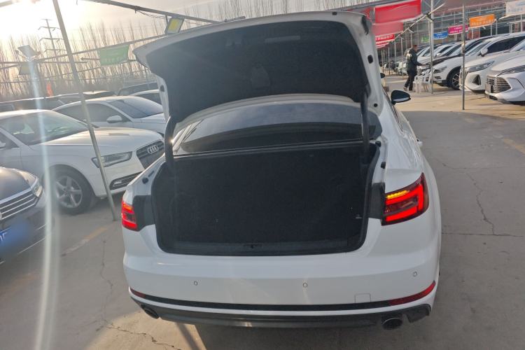 Used Audi A4L 2018 30th Anniversary Edition 40 TFSI Fashion Model