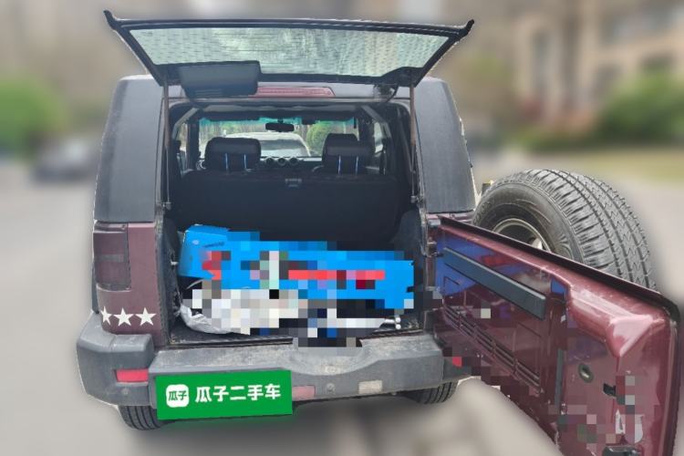 Used BAIC Off-Road BJ40 2014 2.4L Manual Cross-Country Edition Trunk