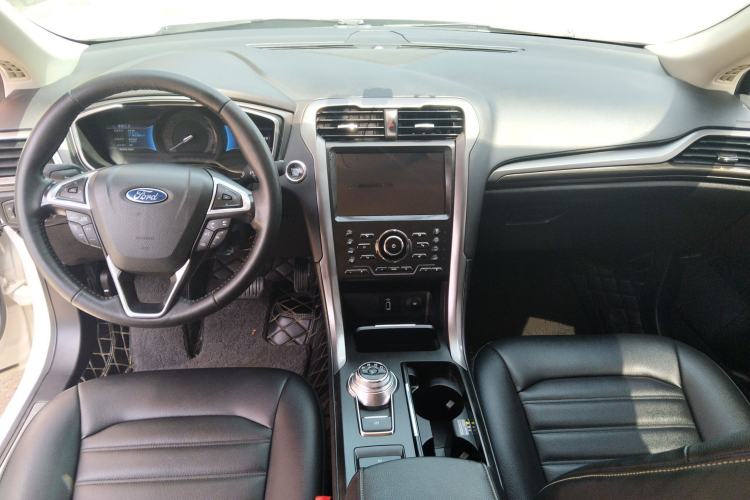 Used Ford Mondeo New Energy 2018 2.0 PHEV Smart-Controlled Fashion Edition China V Standard Center Console