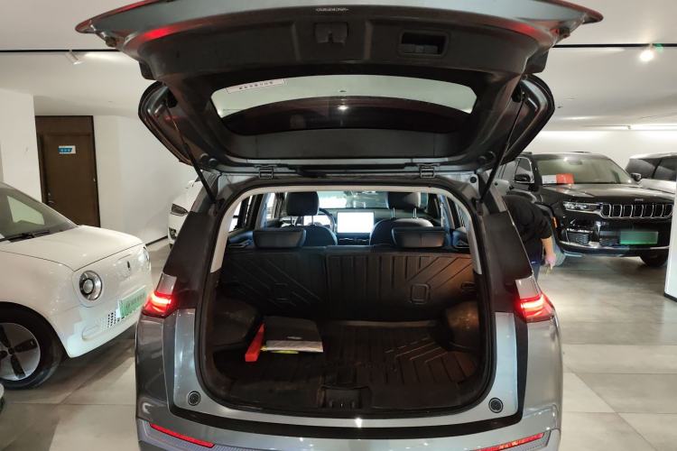 Used AION Y 2023 Plus 610 Smart Edition Lithium Iron Phosphate